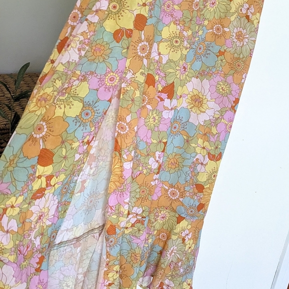 Sold on M! Show Me Your Mumu Claire Midi Dress ~ Groovy Blooms - Picture 6 of 12